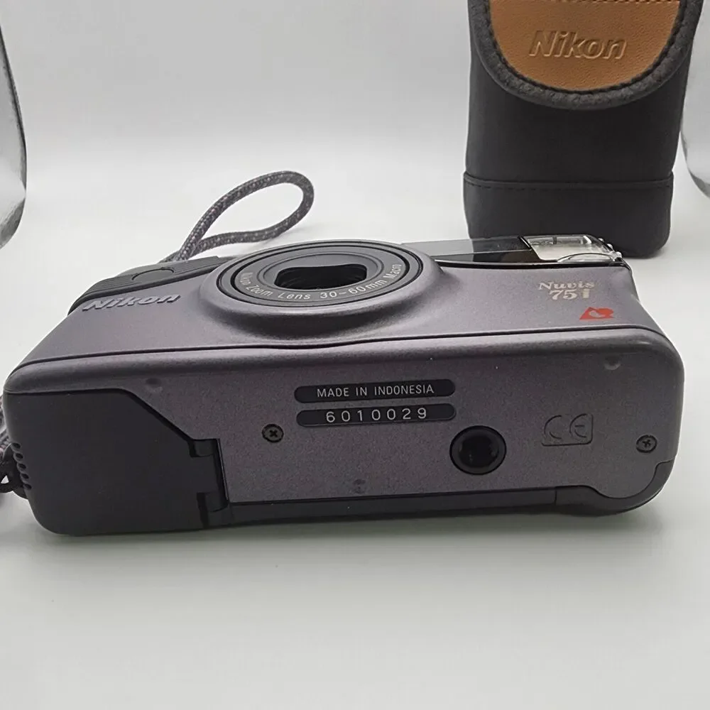 Nikon nuvis 75i